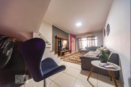 Sala de casa à venda com 4 quartos, 200m² em Vila Curuçá, Santo André