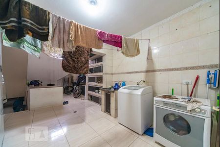 Casa à venda com 200m², 4 quartos e sem vagaÁrea de Serviço