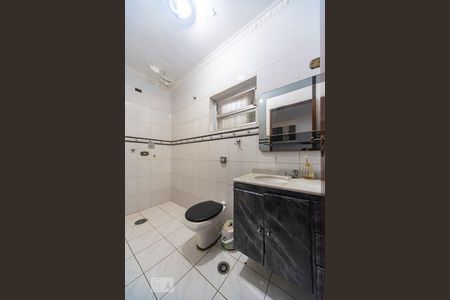 Banheiro 1 de casa à venda com 4 quartos, 200m² em Vila Curuçá, Santo André