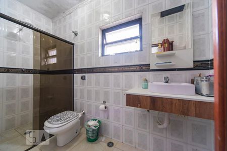 Banheiro 2 de casa à venda com 4 quartos, 200m² em Vila Curuçá, Santo André