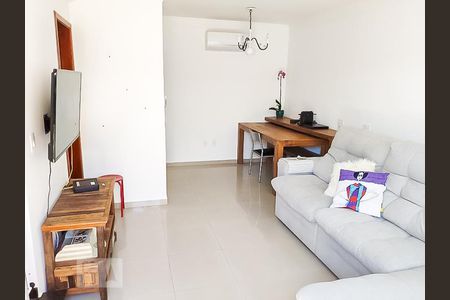 Sala de casa de condomínio à venda com 2 quartos, 60m² em Vila Mazzei, São Paulo