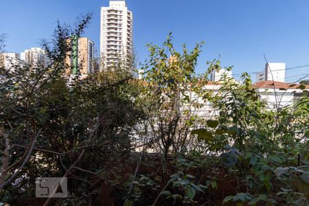 Vista 2 de casa à venda com 2 quartos, 200m² em Pinheiros, São Paulo