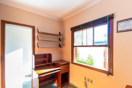 Casa de condomínio à venda com 600m², 5 quartos e 6 vagas Casa de condomínio à venda com 600m², 5 quartos e 6 vagasEscritório