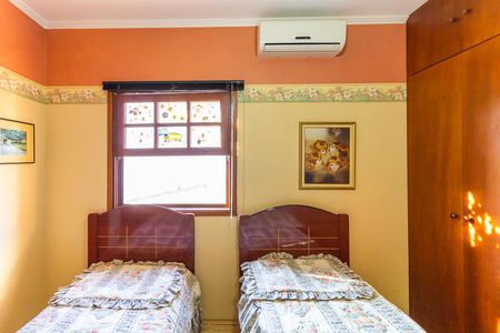 Casa de condomínio à venda com 600m², 5 quartos e 6 vagas Casa de condomínio à venda com 600m², 5 quartos e 6 vagasQuarto da suíte 3