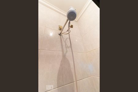 Casa de condomínio à venda com 600m², 5 quartos e 6 vagas Casa de condomínio à venda com 600m², 5 quartos e 6 vagasBanheiro de serviço