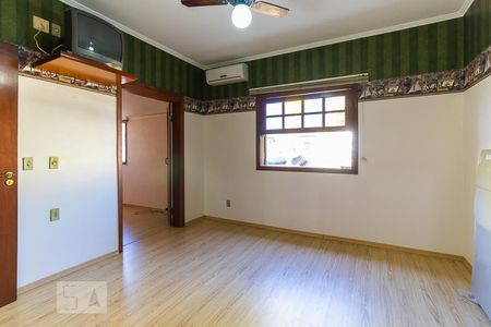 Casa de condomínio à venda com 600m², 5 quartos e 6 vagas Casa de condomínio à venda com 600m², 5 quartos e 6 vagasQuarto da suíte 2