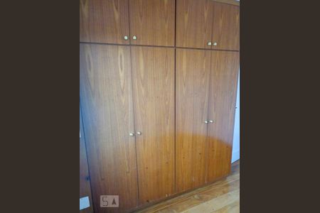 Quarto 3 de apartamento para alugar com 3 quartos, 74m² em Vila Hamburguesa, São Paulo