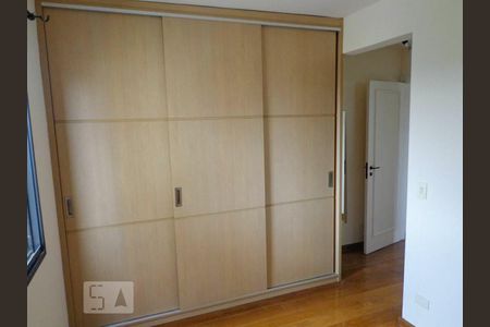Suíte de apartamento para alugar com 3 quartos, 74m² em Vila Hamburguesa, São Paulo