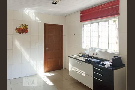 Cozinha  de casa à venda com 3 quartos, 100m² em Vila Califórnia, São Paulo