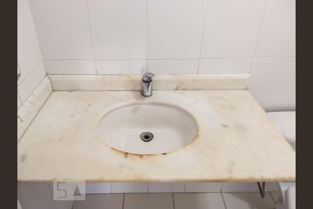 Apartamento à venda com 40m², 1 quarto e sem vaga Apartamento à venda com 40m², 1 quarto e sem vagaStudio-Banheiro