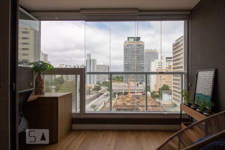 Studio para alugar com 24m², 1 quarto e 1 vaga Studio para alugar com 24m², 1 quarto e 1 vagaStudio