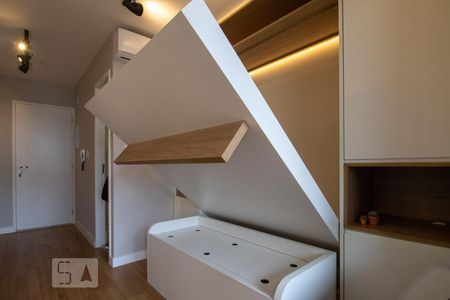 Studio para alugar com 24m², 1 quarto e 1 vaga Studio para alugar com 24m², 1 quarto e 1 vagaStudio