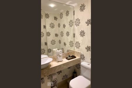 Lavabo de apartamento para alugar com 3 quartos, 130m² em Jardim Dom Bosco, São Paulo