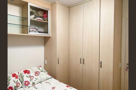 Suíte de apartamento para alugar com 3 quartos, 74m² em Vila Esperança, São Paulo