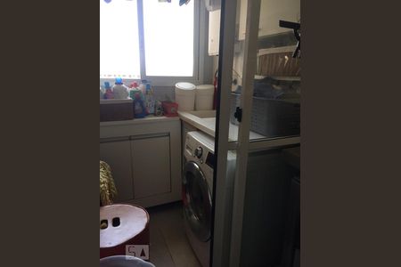 Apartamento à venda com 69m², 2 quartos e 1 vagaArea de serviço