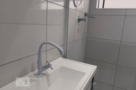 Casa para alugar com 80m², 2 quartos e sem vagaBanheiro
