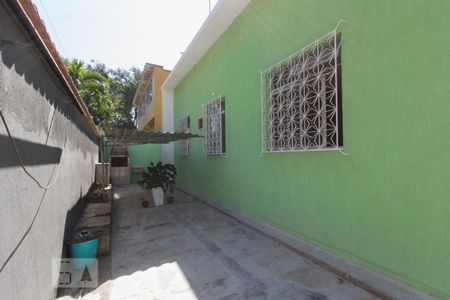 Casa à venda com 140m², 3 quartos e 1 vaga Casa à venda com 140m², 3 quartos e 1 vagaQuintal