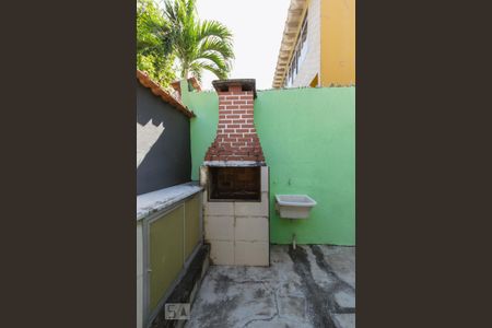 Casa à venda com 140m², 3 quartos e 1 vaga Casa à venda com 140m², 3 quartos e 1 vagaChurrasqueira