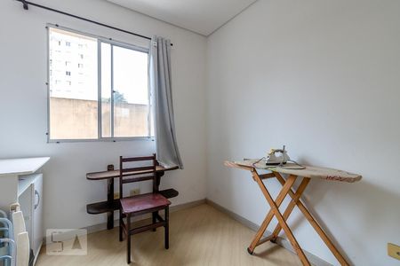 Quarto 1 de apartamento para alugar com 3 quartos, 73m² em Lindóia, Curitiba