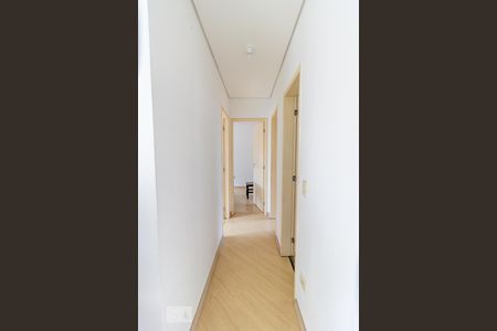 Corredor de apartamento para alugar com 3 quartos, 73m² em Lindóia, Curitiba