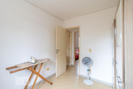 Quarto 1 de apartamento para alugar com 3 quartos, 73m² em Lindóia, Curitiba