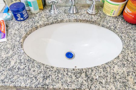 Apartamento para alugar com 73m², 3 quartos e 1 vaga Apartamento para alugar com 73m², 3 quartos e 1 vagaPia banheiro