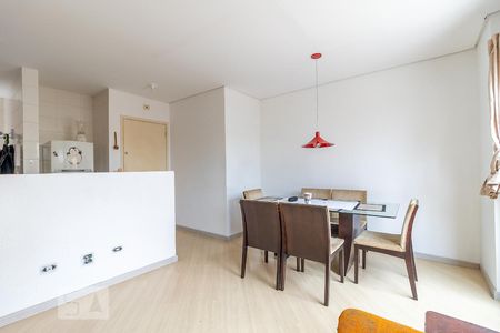 Sala de apartamento para alugar com 3 quartos, 73m² em Lindóia, Curitiba