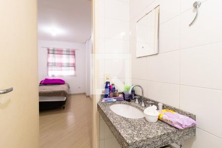 Banheiro da Suíte de apartamento para alugar com 3 quartos, 73m² em Lindóia, Curitiba