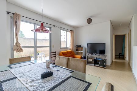 Sala de apartamento para alugar com 3 quartos, 73m² em Lindóia, Curitiba
