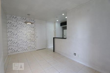 Sala de apartamento para alugar com 2 quartos, 50m² em Anil, Rio de Janeiro