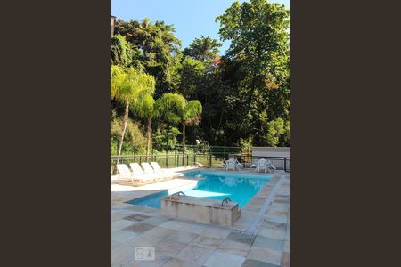 Apartamento à venda com 44m², 2 quartos e sem vagaÁrea comum - Piscina