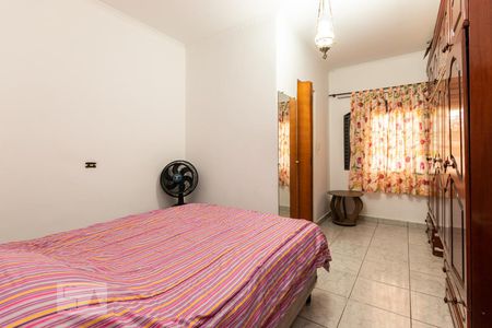 Suíte  de casa à venda com 3 quartos, 300m² em Cidade Antônio Estevão de Carvalho, São Paulo