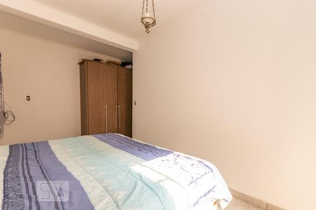 Casa à venda com 300m², 3 quartos e 3 vagas Casa à venda com 300m², 3 quartos e 3 vagasQuarto 2