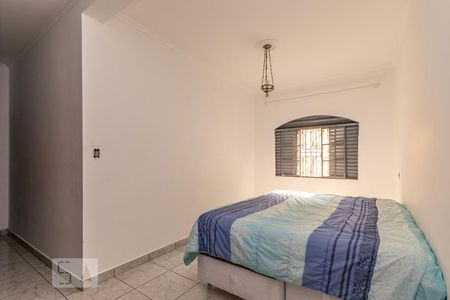 Casa à venda com 300m², 3 quartos e 3 vagas Casa à venda com 300m², 3 quartos e 3 vagasQuarto 2