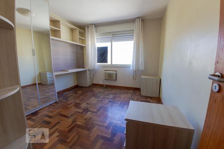 Quarto de apartamento para alugar com 1 quarto, 55m² em Vila Ipiranga, Porto Alegre