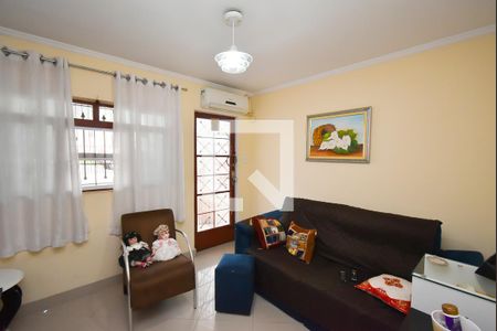 Sala 1 de casa à venda com 2 quartos, 180m² em Vila Medeiros, São Paulo