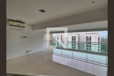 Apartamento para alugar com 300m², 4 quartos e 3 vagassala