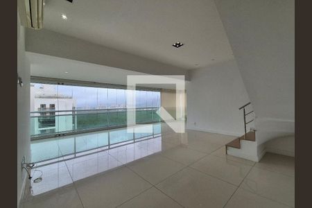 Apartamento para alugar com 300m², 4 quartos e 3 vagassala