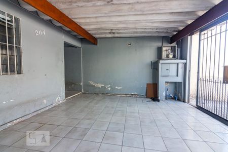 Garagem de casa à venda com 2 quartos, 155m² em Jardim das Vertentes, São Paulo