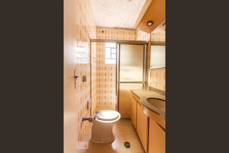 Banheiro de casa à venda com 2 quartos, 155m² em Jardim das Vertentes, São Paulo