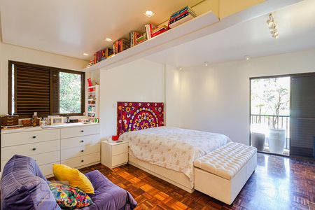 Apartamento à venda com 120m², 2 quartos e 2 vagas Apartamento à venda com 120m², 2 quartos e 2 vagasSuíte master