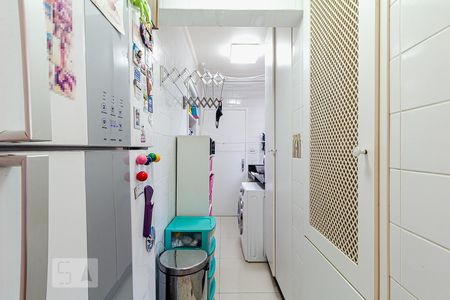Apartamento à venda com 120m², 2 quartos e 2 vagas Apartamento à venda com 120m², 2 quartos e 2 vagasÁrea de serviço