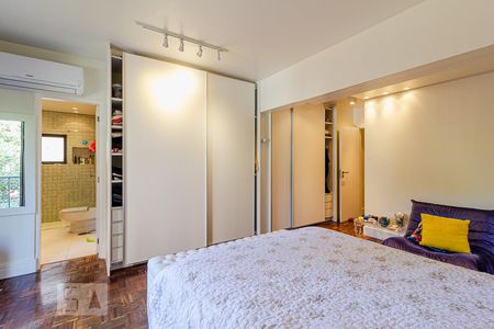Apartamento à venda com 120m², 2 quartos e 2 vagas Apartamento à venda com 120m², 2 quartos e 2 vagasSuíte master