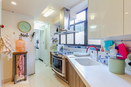 Apartamento à venda com 120m², 2 quartos e 2 vagas Apartamento à venda com 120m², 2 quartos e 2 vagasCozinha