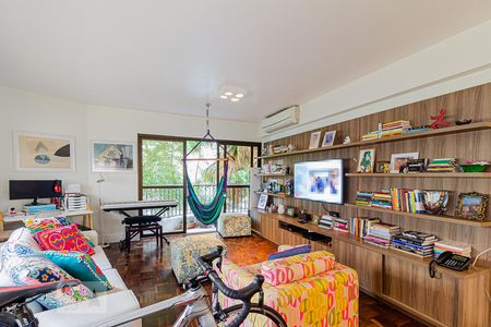 Apartamento à venda com 120m², 2 quartos e 2 vagas Apartamento à venda com 120m², 2 quartos e 2 vagasSala