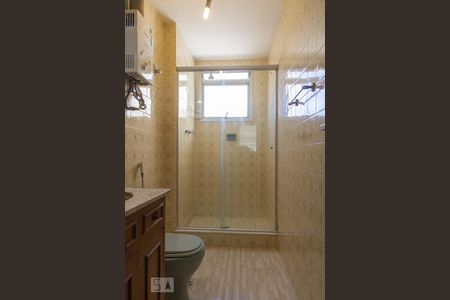 Apartamento à venda com 90m², 2 quartos e sem vagaBanheiro da Suíte