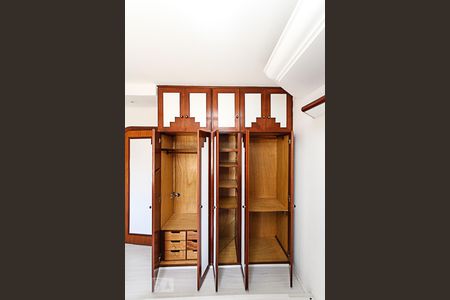 Apartamento para alugar com 180m², 3 quartos e 3 vagasSuite 02