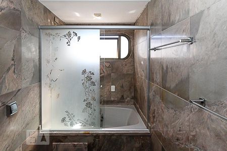 Apartamento para alugar com 180m², 3 quartos e 3 vagasBanheiro Suite 03