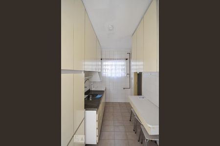 Apartamento para alugar com 69m², 2 quartos e 1 vagaCozinha