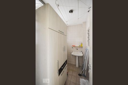 Apartamento para alugar com 69m², 2 quartos e 1 vagaÁrea de serviço